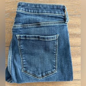 Liver Pool Jeans Size 8/29 Inseam 27 inches‎ Waist Across 14 1/2 inches